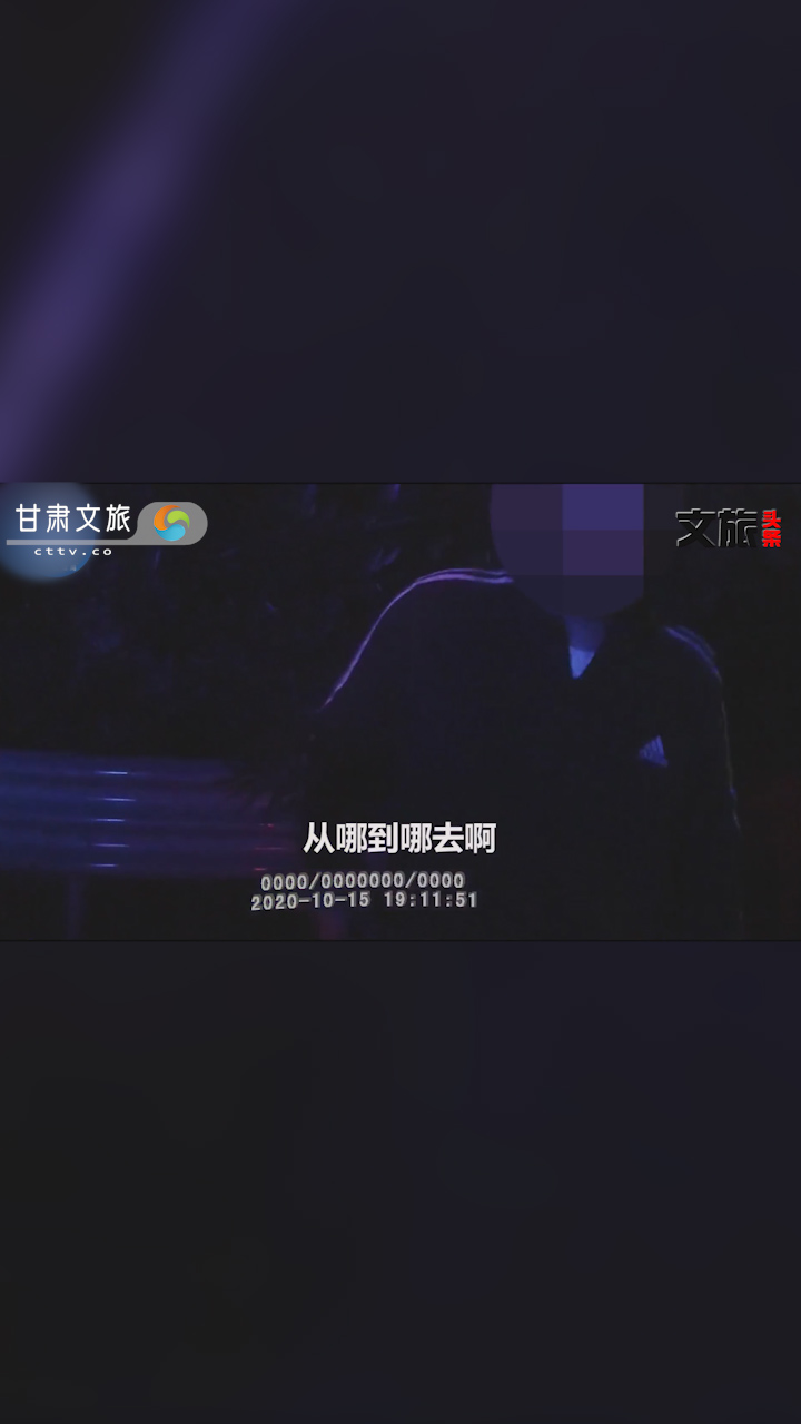 17岁少年危险之举急坏交警