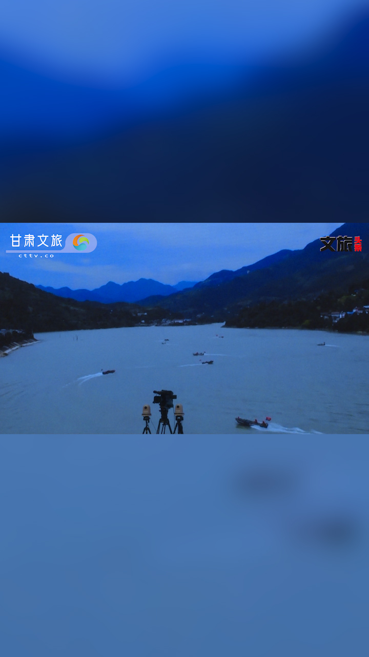 “群众落水”，水上救援队显神通